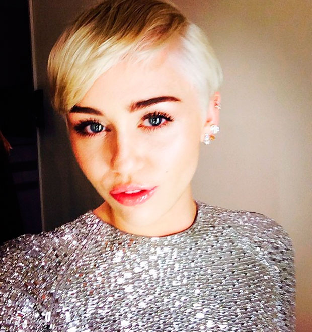 Polícia investiga possível furto na casa de Miley Cyrus, diz site