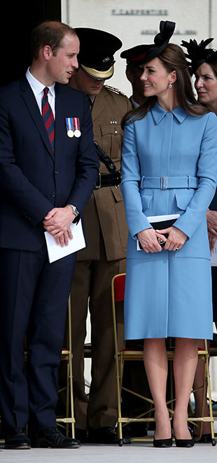 Sem o príncipe George, Kate Middleton e príncipe William vão a evento