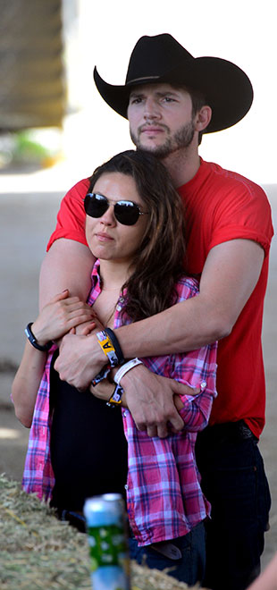 Ashton Kutcher está controlando a dieta de Mila Kunis