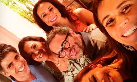 Giovanna Antonelli mostra clima de alto astral nos bastidores de <i>Em Família</i>