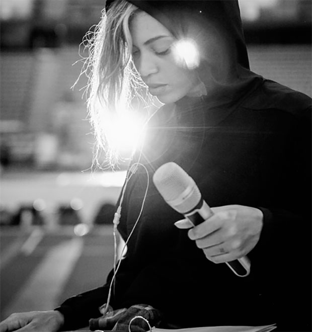 Beyoncé divulga imagem dos bastidores de sua nova turnê