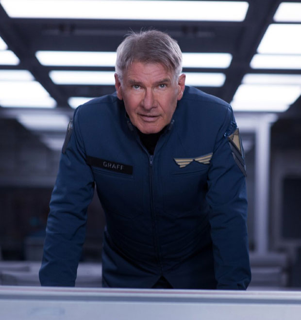 Após machucado, Harrison Ford pode ficar dois meses longe de filmagens de <i>Star Wars</i>
