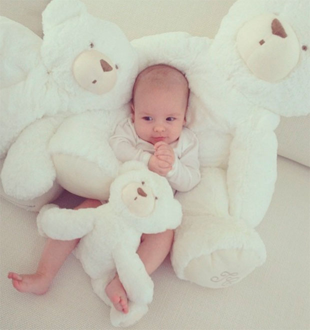 Ana Hickmann posta foto fofa do filho: <i>Meu ursinho lindo!</i>