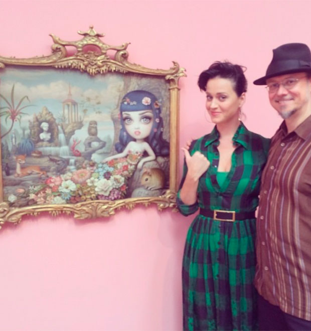 Katy Perry vira obra de arte, veja!