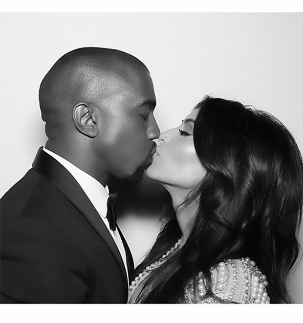 Kim Kardashian e Kanye West teriam pedido <I>coleção de DVDS</i> e jogos de cartas durante a lua-de-mel