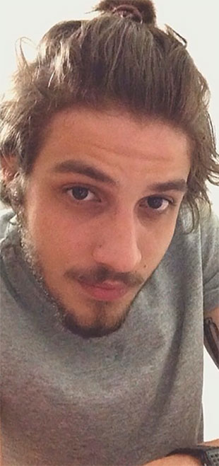 Chay Suede fala sobre o coração: -<i>Estou vivendo o momento mais feliz da minha vida!</i> Saiba mais!