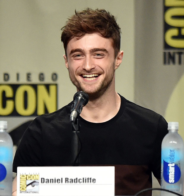 Daniel Radcliffe se fantasia de Homem Aranha no <i>Comic-Con</i>