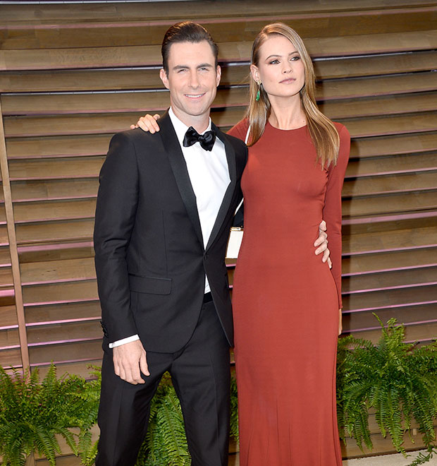 Behati Prinsloo não descarta a possibilidade de ter filhos com Adam Levine