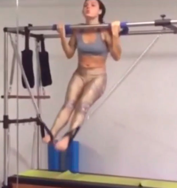 Isis Valverde mostra foça no pilates, veja!