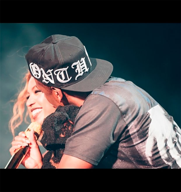 Jay Z posta foto romântica com Beyoncé e afasta rumores de separação
