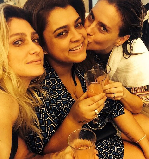 Preta Gil curte dia de beleza ao lado das amigas Carolina Dieckmann e Amora Mautner