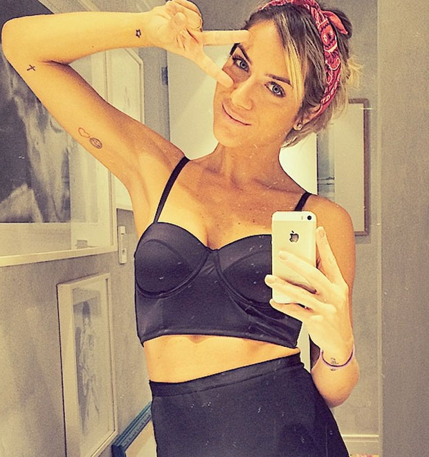 Giovanna Ewbank ensaia de <i>top cropped</i> para o <i>Dança dos Famosos</i>