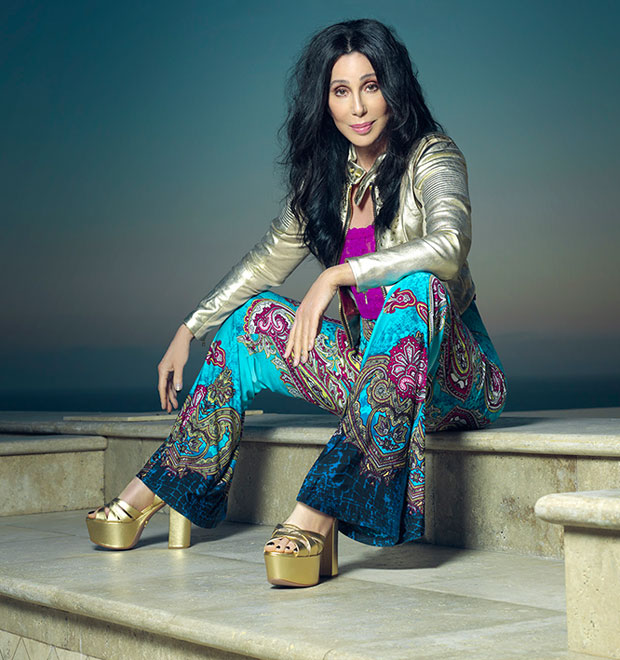Cher se chama de velha e confessa: <i>Não me olho no espelho há anos</i>. Saiba mais!