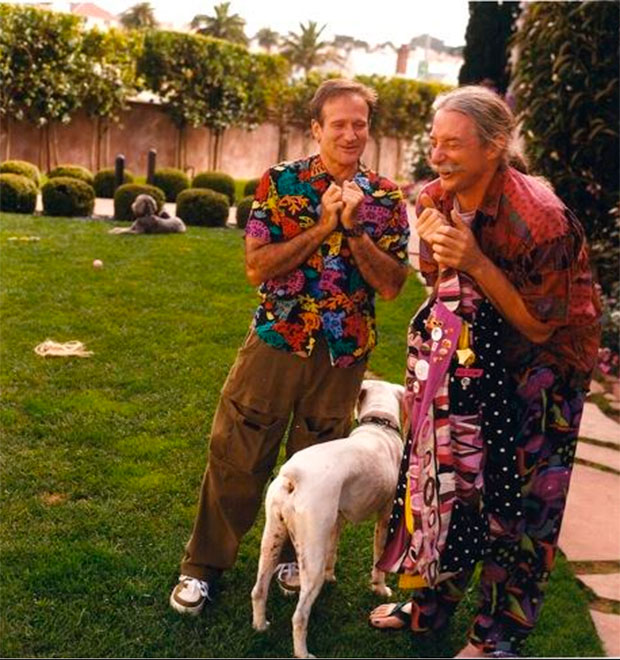 Verdadeiro Patch Adams homenageia Robin Williams