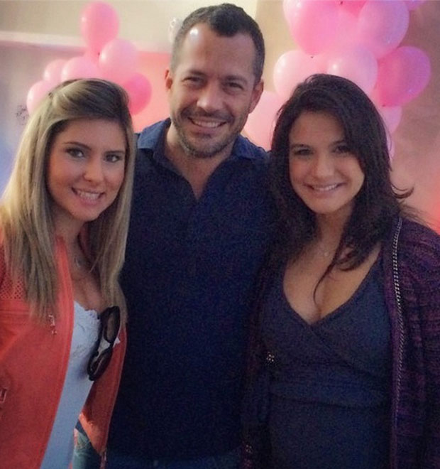 Kyra Gracie, namorada de Malvino Salvador, faz chá de bebê da primeira filha