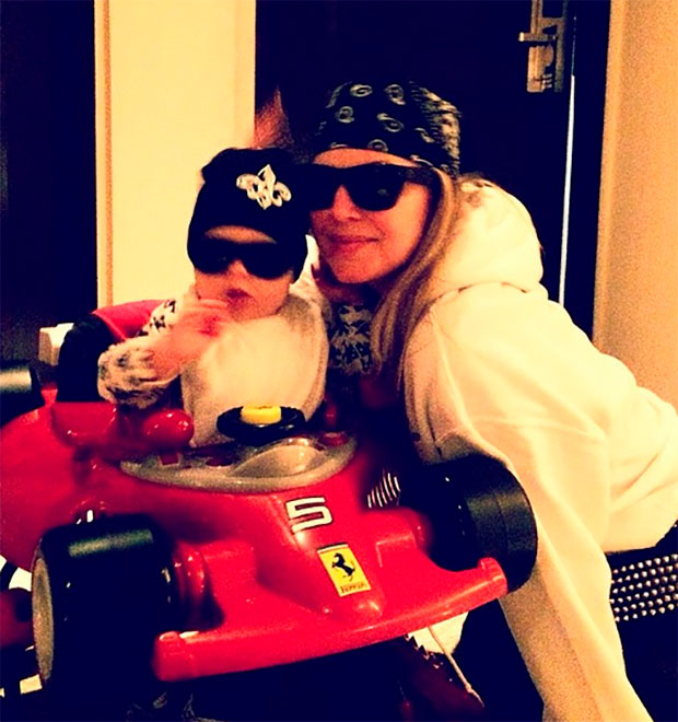 Fergie conta como foi o primeiro passo de seu filho, Axl