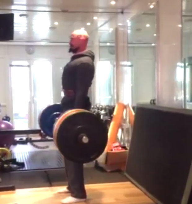 Hugh Jackman pega 180 quilos em exercício de musculação. Saiba mais!