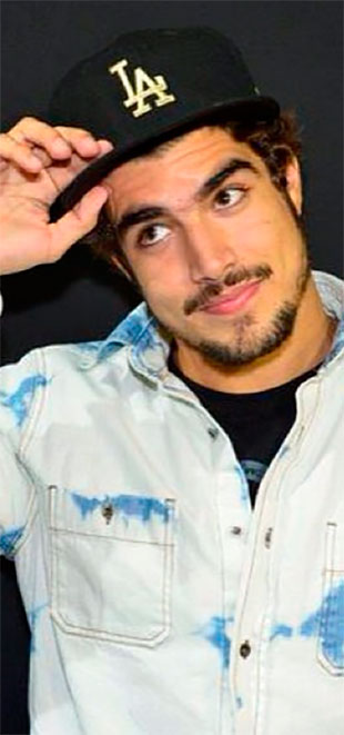 <i>- Não sou celebridade, sou ator</i>, afirma Caio Castro ao falar sobre privacidade