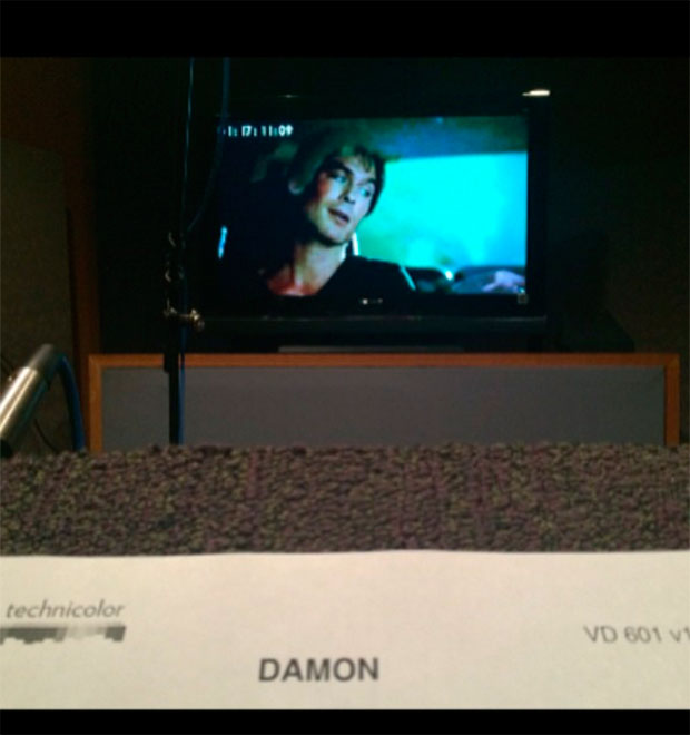 Ian Somerhalder posta foto de cena da nova temporada de <i>Vampire Diaries</i>: <i>Uau, começou!</i>