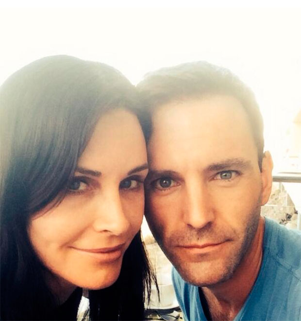Courteney Cox ficou noiva na casa de Jennifer Aniston!