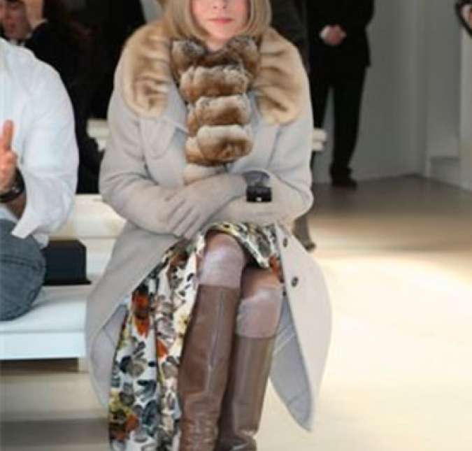 Um dos nomes mais poderosos da moda, Anna Wintour também foi citada em uma música, da rapper Nicki Minaj. A canção Come on a Cone fala sobre estar próxima da editora da Vogue e também em um desfile da marca Oscar de la Renta: Quando eu estou sentada com a Anna/Eu realmente estou sentada com a Anna/Não é uma metáfora, uma frase de efeito/Eu estou sentada com a Anna/Primeira fila do [desfile] da Oscar de la Renta. Quem também já citou a editora-chefe da Vogue foi Azealia Banks, que lançou uma música chamada, apenas, Anna Wintour.