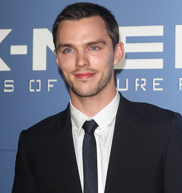 Nicholas Hoult, ex-namorado de Jennifer Lawrence quebra silêncio sobre fotos nuas da atriz