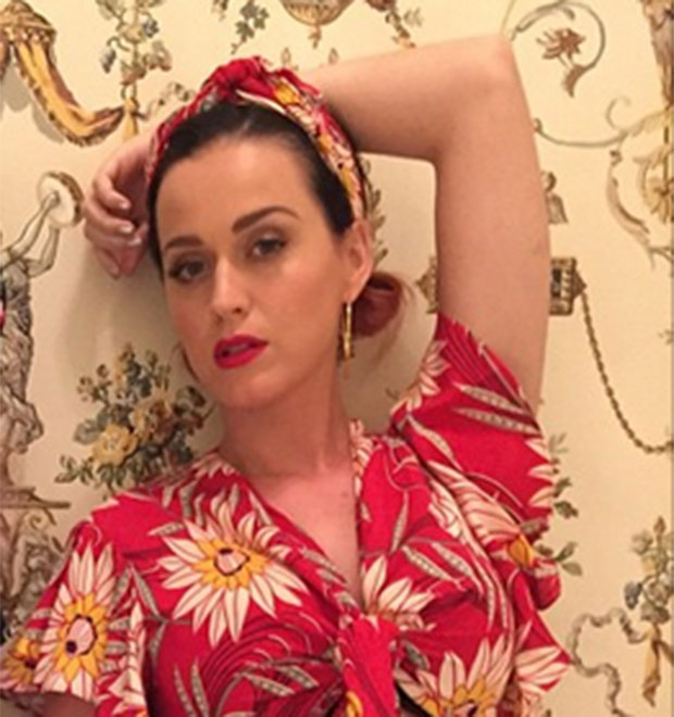 Katy Perry será a atração principal do <i>Super Bowl</i>, diz revista