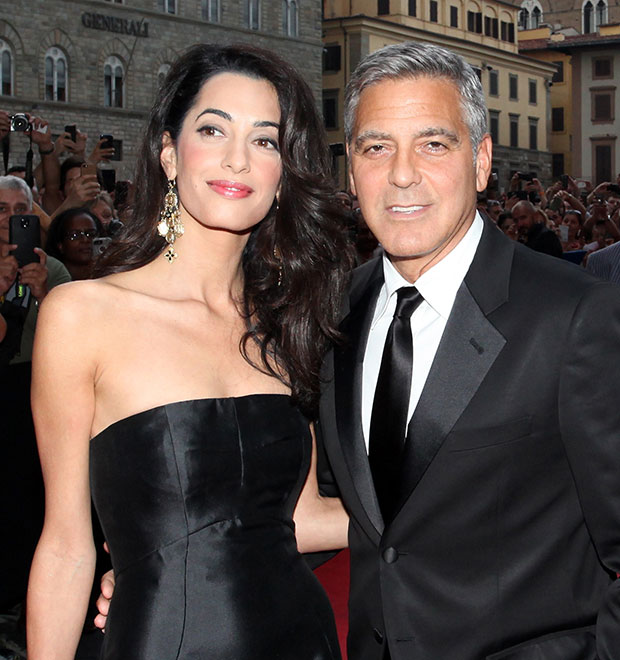 Amal Alamuddin volta a trabalhar e acrescenta Clooney em seu sobrenome