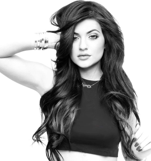 Kylie Jenner é a mais popular do clã Kardashian, entenda!