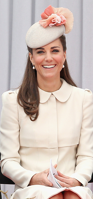 Kate Middleton dará à luz em abril de 2015. Saiba mais!