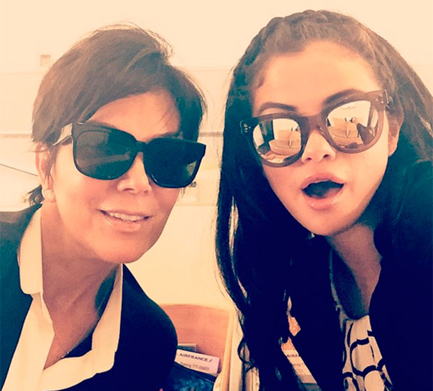 Kris Jenner estaria gerenciando carreira de Selena Gomez e pediu para a cantora emagrecer e fazer cirurgias plásticas!