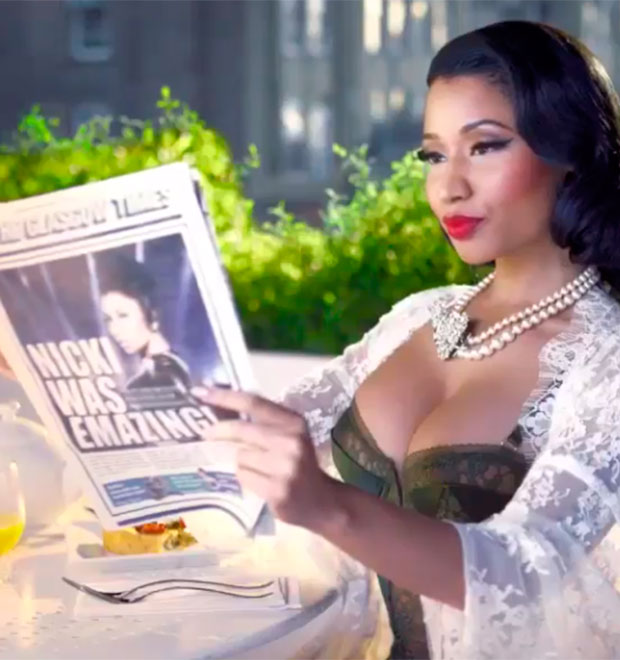 Nicki Minaj aparece de <i>lingerie</i> em vídeo do <i>EMA</i>