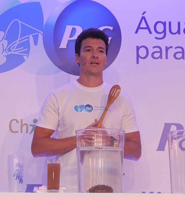 Rodrigo Faro lança programa sobre importância da água para as crianças
