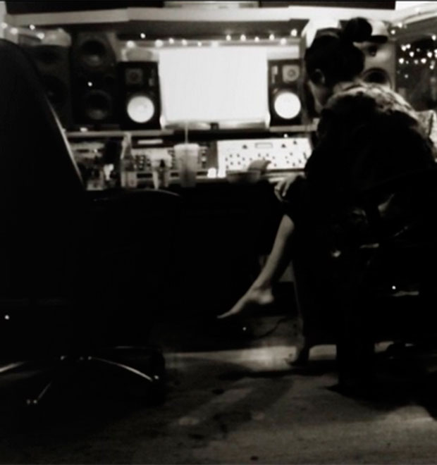 Selena Gomez se prepara para novo projeto musical