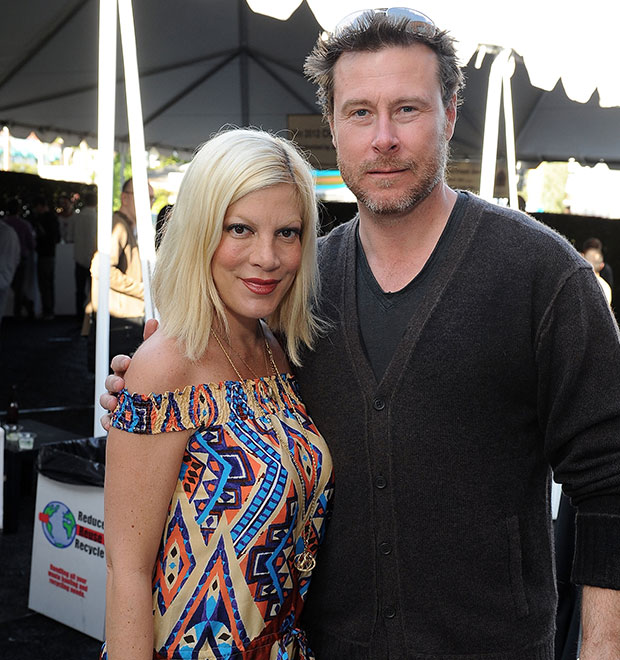 Marido de Tori Spelling anuncia saída de <i>reality show</i>