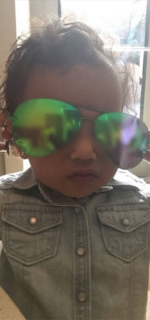 Khloé Kardashian compartilha foto engraçada da sobrinha, North West