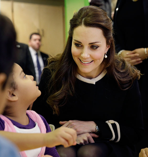 Crianças esperavam por princesa de <i>Frozen</i>, mas receberam visita de Kate Middleton. Entenda!