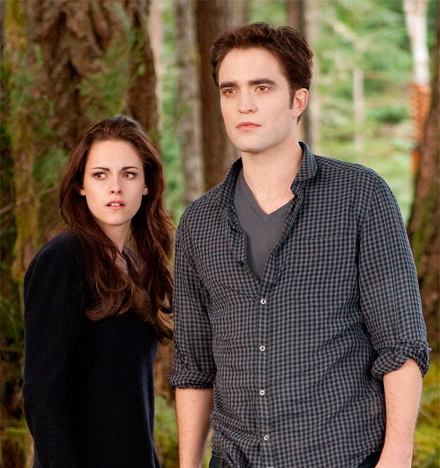 Kristen Stewart chama a namorada de Robert Pattinson de <i>feia</i>