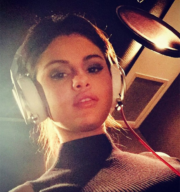 Selena Gomez tem ataque de choro por Justin Bieber estar na festa de Taylor Swift