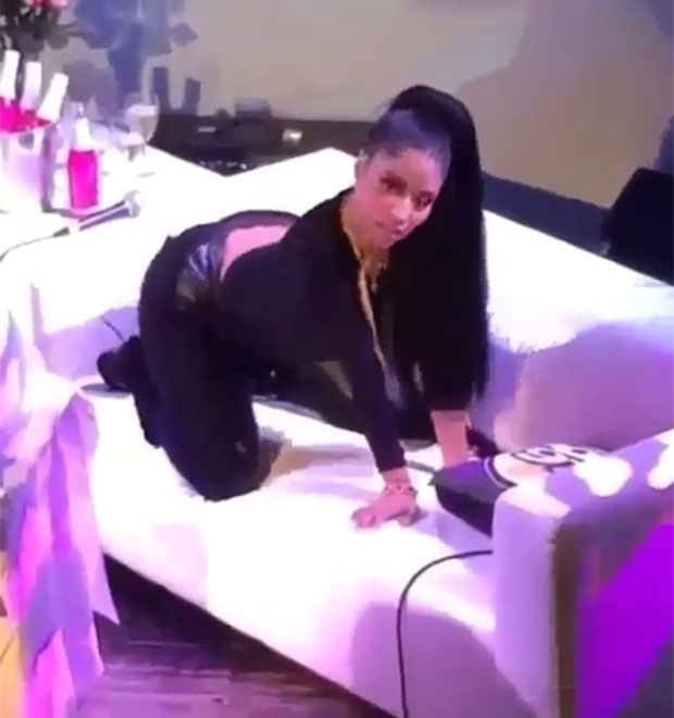 Nicki Minaj mostra rebolado ao compartilhar vídeo nas redes sociais