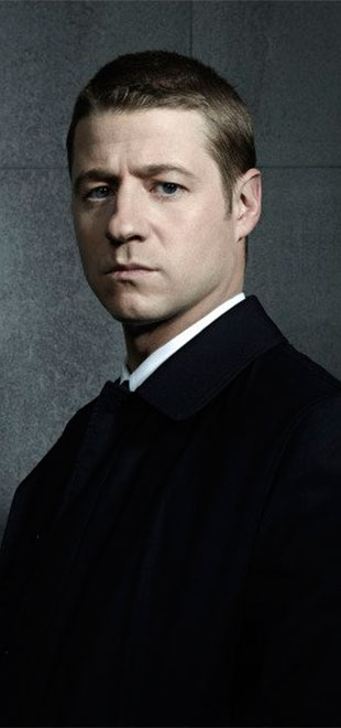 Ben McKenzie já usou algemas no quarto. Entenda!