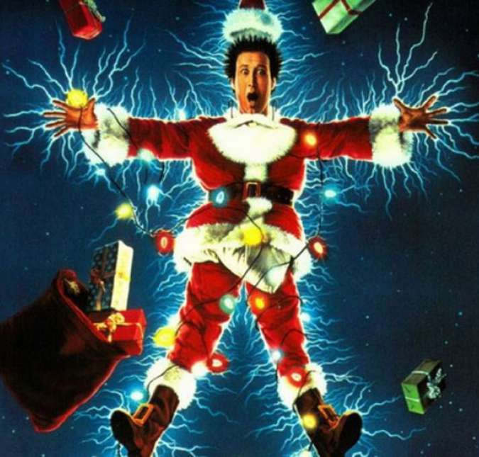 Tim Allen e Jamie Lee Curtis se unem na história dos Kranks em Férias Frustradas de Natal, uma família que sempre sofreu de Christimas Fever, febre natalina. Quando a filha de Luther e Nora Krank decide passar o Natal longe de casa, os pais decidem comemorar suas férias em outro lugar. Será que é uma boa ideia?