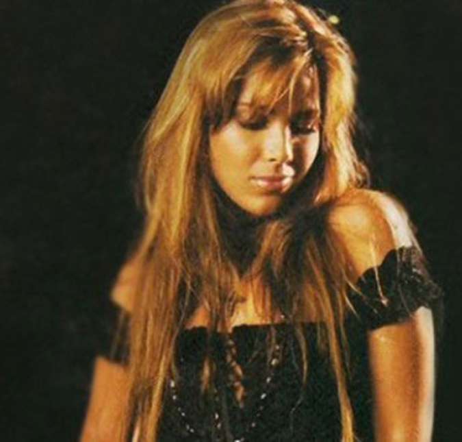 Em 2002, Wanessa estreia como apresentadora à frente do Jovens Tardes, da Globo, o que não atrasa sua carreira musical, já que ela também lança no mesmo ano seu terceiro álbum de estúdio. É nesse ano que chega ao fim seu namoro com Dado Dolabella, que até participou do clipe de O Amor Não Deixa.