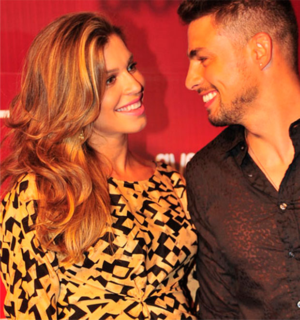 Grazi Massafera e Cauã Reymond passam o Ano Novo juntos