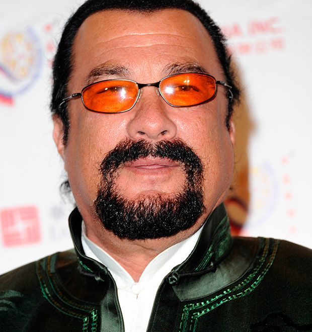 Steven Seagal é processado por assédio sexual