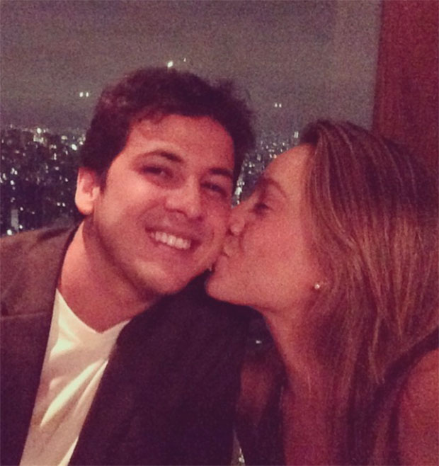 Após anunciar gravidez, Fernanda Gentil faz brincadeira em rede social