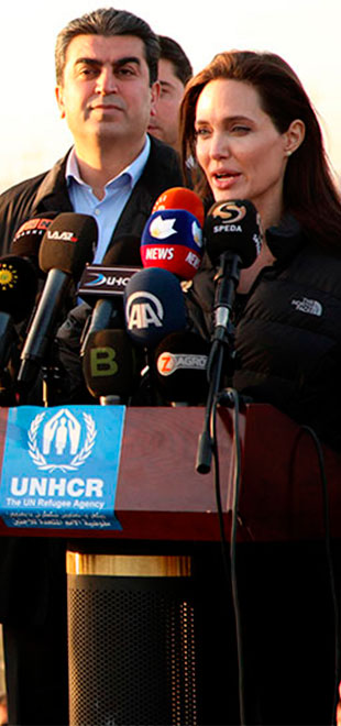 Angelina Jolie fala sobre campo de refugiados no Iraque: -<i>Nesta viagem eu fiquei sem palavras</i>