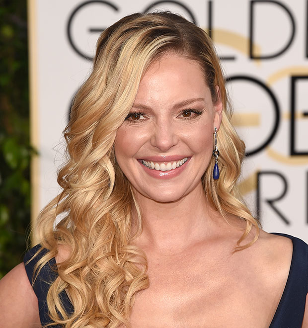 Katherine Heigl fala sobre cena em que faz <i>topless</i>: - <i>Parece pornográfica</i>