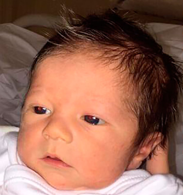 Em parceira com <i>UNICEF</i>, Shakira divulga foto do segundo filho, Sasha