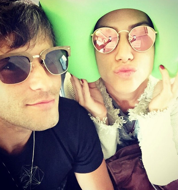 Bruno Gagliasso e Giovanna Ewbank fazem <i>selfie</i> divertida em Fernando de Noronha